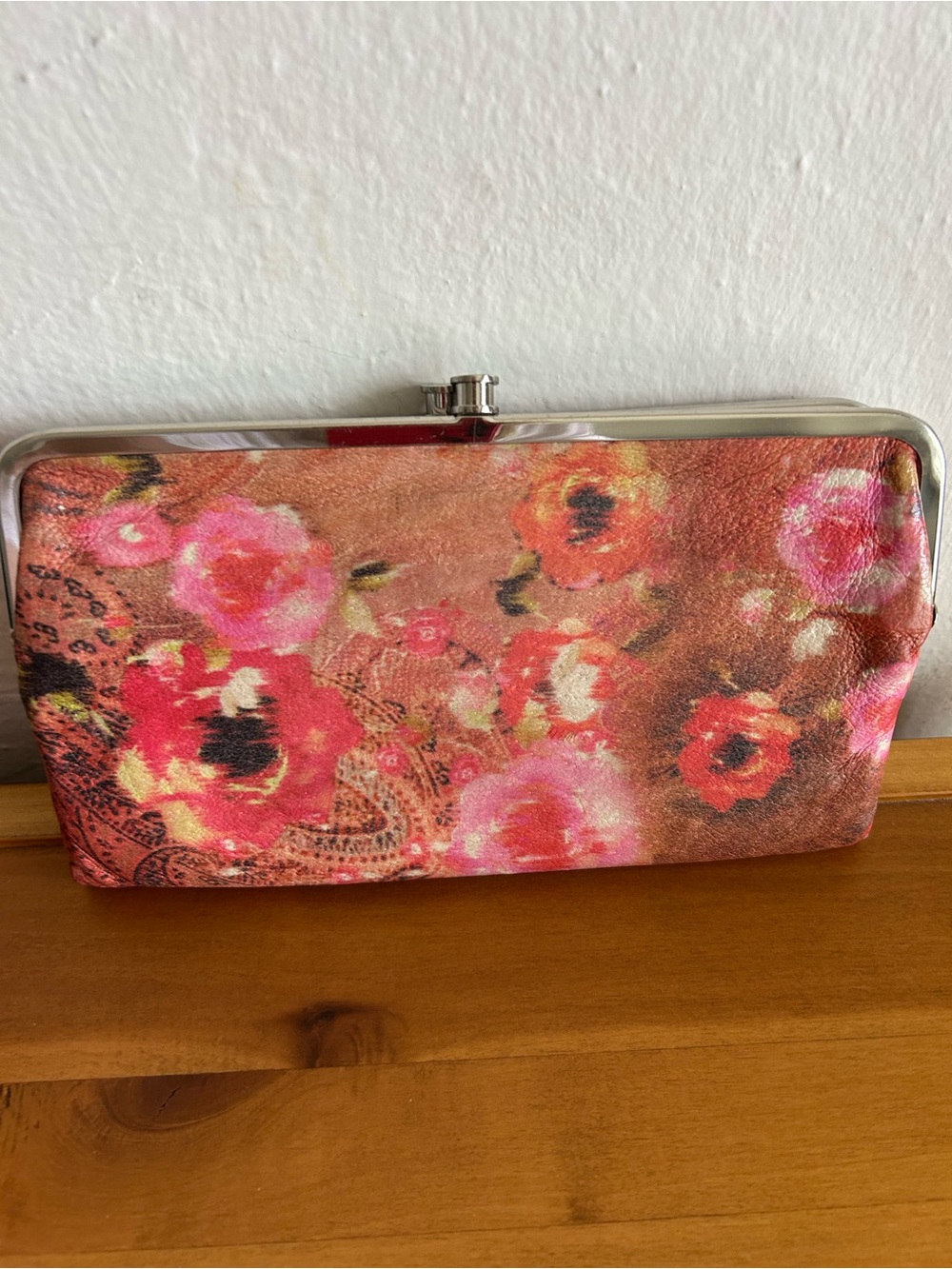 Hobo Lauren Leather Floral Wallet - Picture 4 of 7